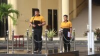 Wakapolda Bengkulu Brigjen Pol. Dicky Sondani mengajak personel menjaga kebugaran lewat olahraga rutin