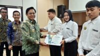 Pemkab Lampung Selatan sukses menutup tiga program pelatihan tenaga kerja. Program ini melatih calon pekerja migran, F&B product, dan housekeeping untuk menghadapi pasar kerja global.