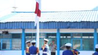 Kapolda Bengkulu Irjen Pol. Mardiyono memimpin upacara bendera serentak dan mengajak pelajar menjadi generasi cerdas, berkarakter, serta berintegritas menuju Indonesia Emas 2045.