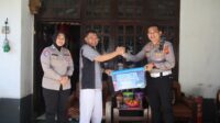 Polres Majalengka menyambut HUT ke-70 Lalu Lintas dengan menyalurkan bantuan sosial kepada purnawirawan.
