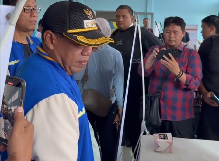 Bupati Eman Suherman sebut acara ini sebagai langkah nyata menekan pengangguran dan praktik percaloan.