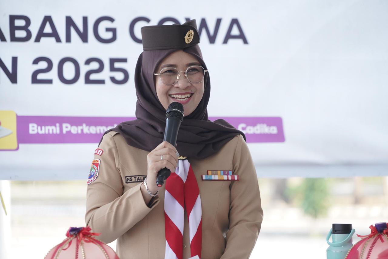 Bupati Gowa Sitti Husniah Talenrang mendorong pembina Pramuka menjadi teladan di masyarakat.