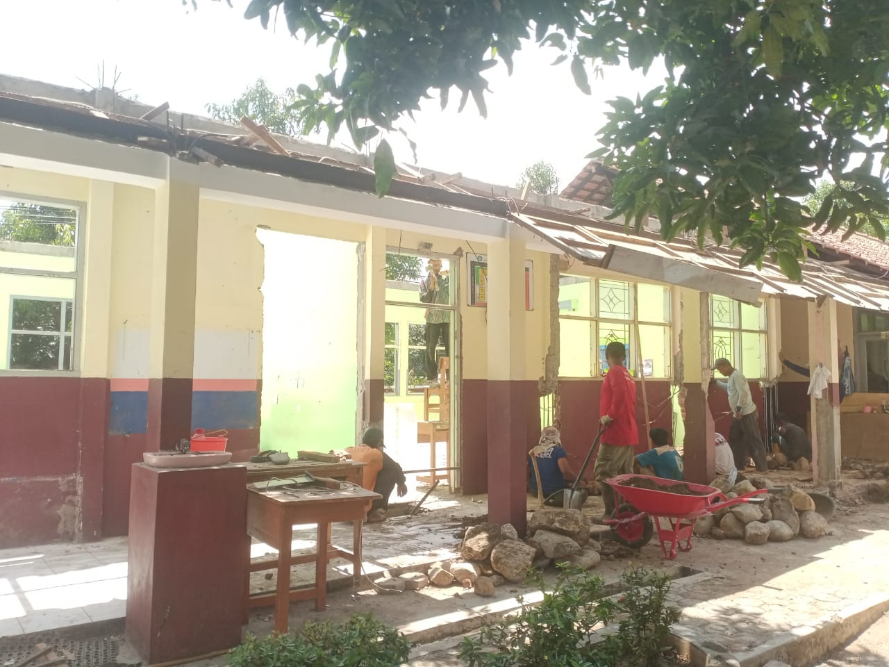 Pemkab Majalengka Prioritaskan Perbaikan Sekolah Rusak Pemkab Majalengka Prioritaskan Perbaikan Sekolah Rusak