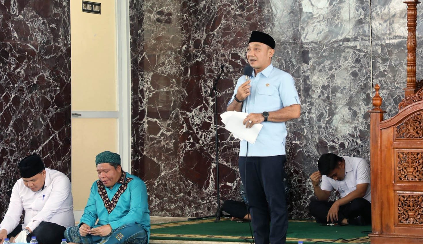 Wabup Syaiful menekankan pentingnya akhlak mulia sebagai fondasi pembangunan daerah.