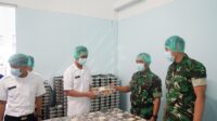 Korem 121/ABW menggelar program Makan Bergizi gratis di Sintang untuk menyambut HUT TNI ke-80.