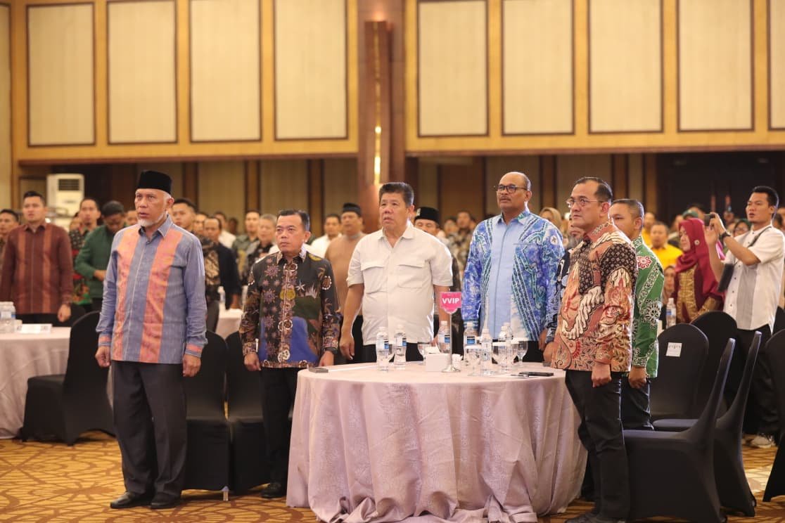 Gubernur Babel Hidayat Temu Regional KAHMI Batam