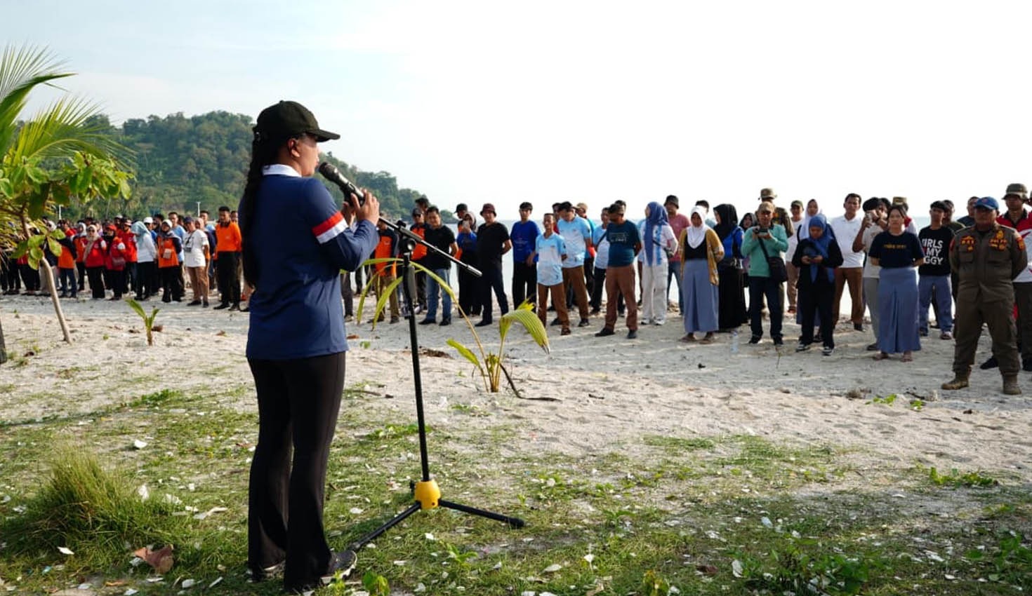 Bersih Pantai Minang Rua Lampung Selatan