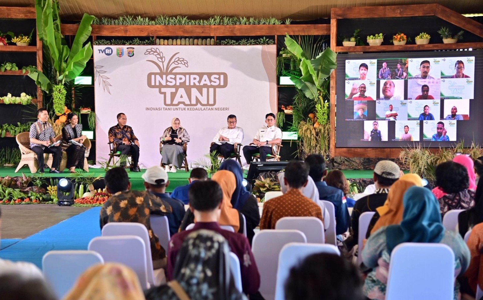 Acara Bantuan Dukungan Inspirasi Tani (Klompencapir) bersama TVRI di Horti Park Lampung, Rabu (24/9/2025).