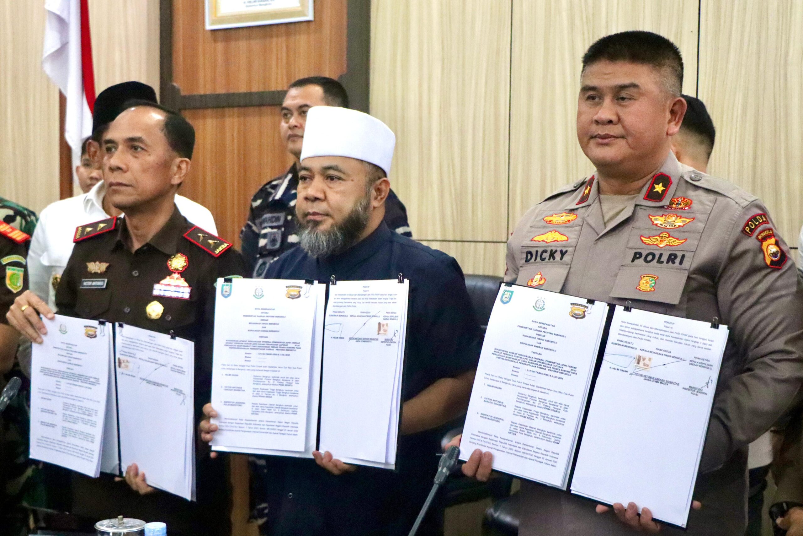 Wakapolda Bengkulu Brigjen Pol. Dicky Sondani hadiri rapat Forkopimda bahas Reformasi Agraria.