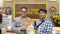 Polda Kalteng membagikan paket sembako kepada insan pers