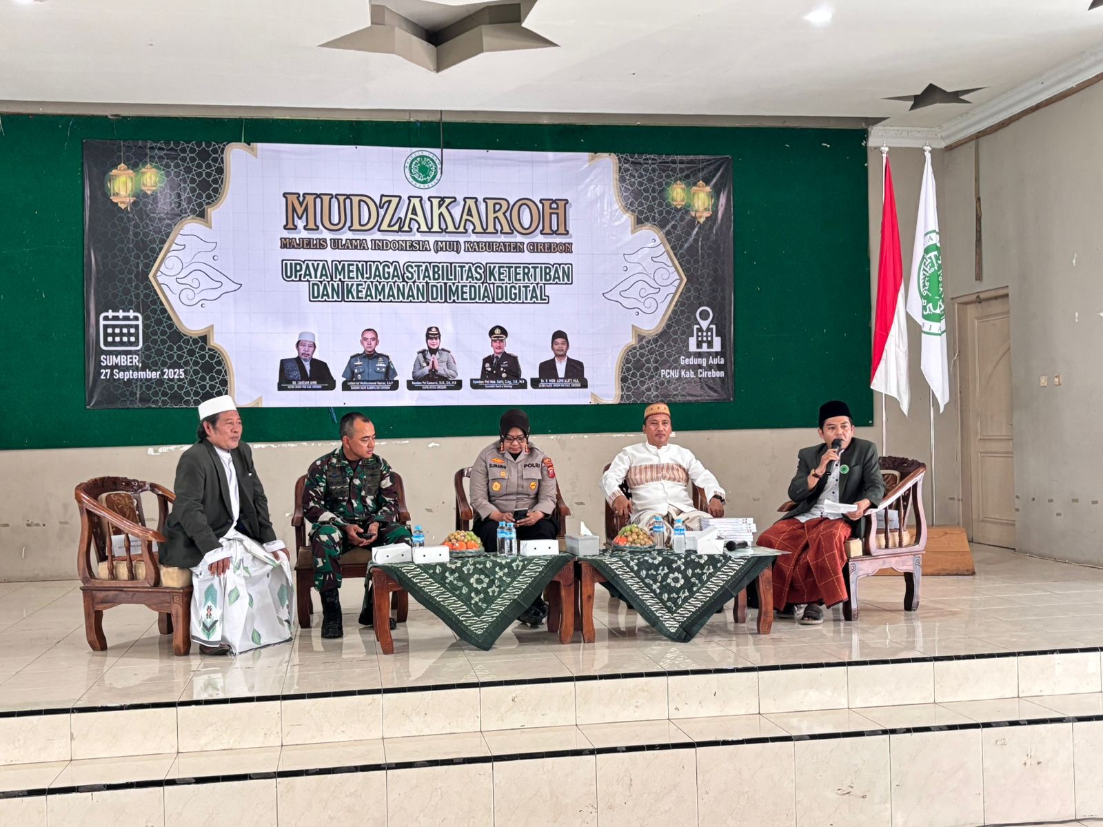 Densus 88 Antiteror Polri bersama MUI Cirebon perkuat peran ulama dalam menangkal radikalisme, intoleransi, ekstremisme, dan terorisme di masyarakat.