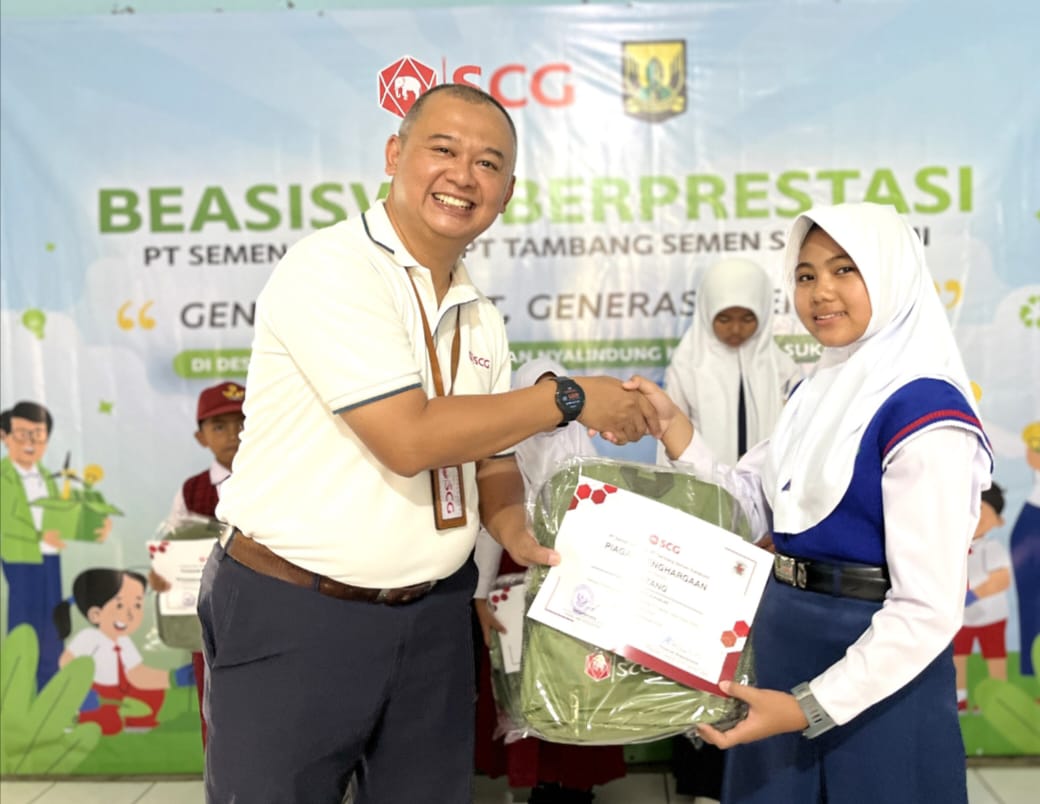 SCG menyalurkan 571 beasiswa untuk pelajar Sukabumi.