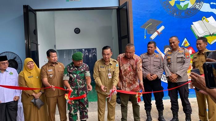 ISekda Pangkalpinang Mie Go meresmikan SPPG Air Kepala Tujuh yang melayani 2.812 anak sekolah