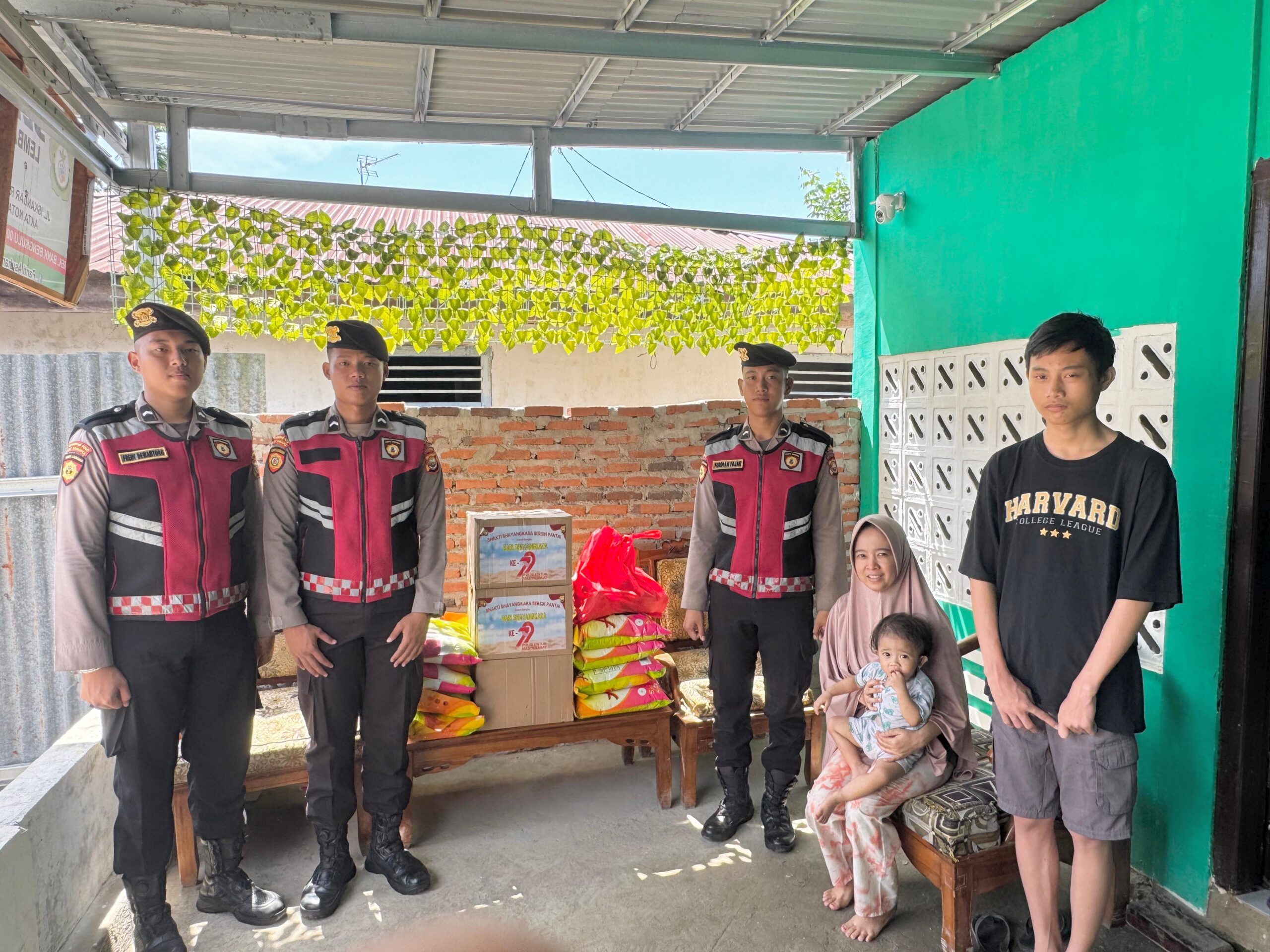 Dalmas Polda Bengkulu bakti sosial panti asuhan