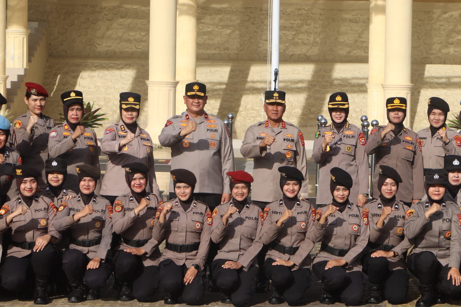 Polda Bengkulu merayakan Hari Jadi Polwan ke-77 dengan apel sederhana namun penuh makna.