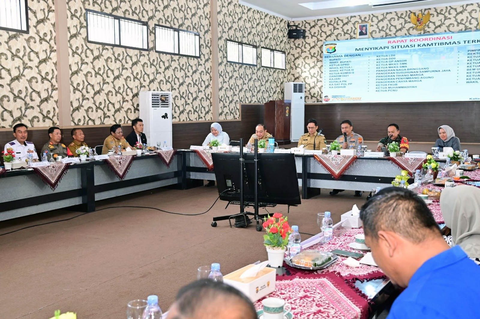 Bupati dan Kapolres Lampung Selatan menegaskan unjuk rasa adalah hak warga, namun harus damai dan tertib