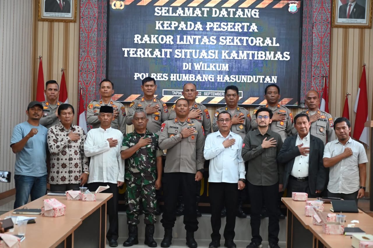 Lintas sektoral Humbahas gelar Rakor bahas Kamtibmas. Kapolres ajak masyarakat jaga ketertiban, Sekda tekankan peran Forkopimcam cegah konflik.