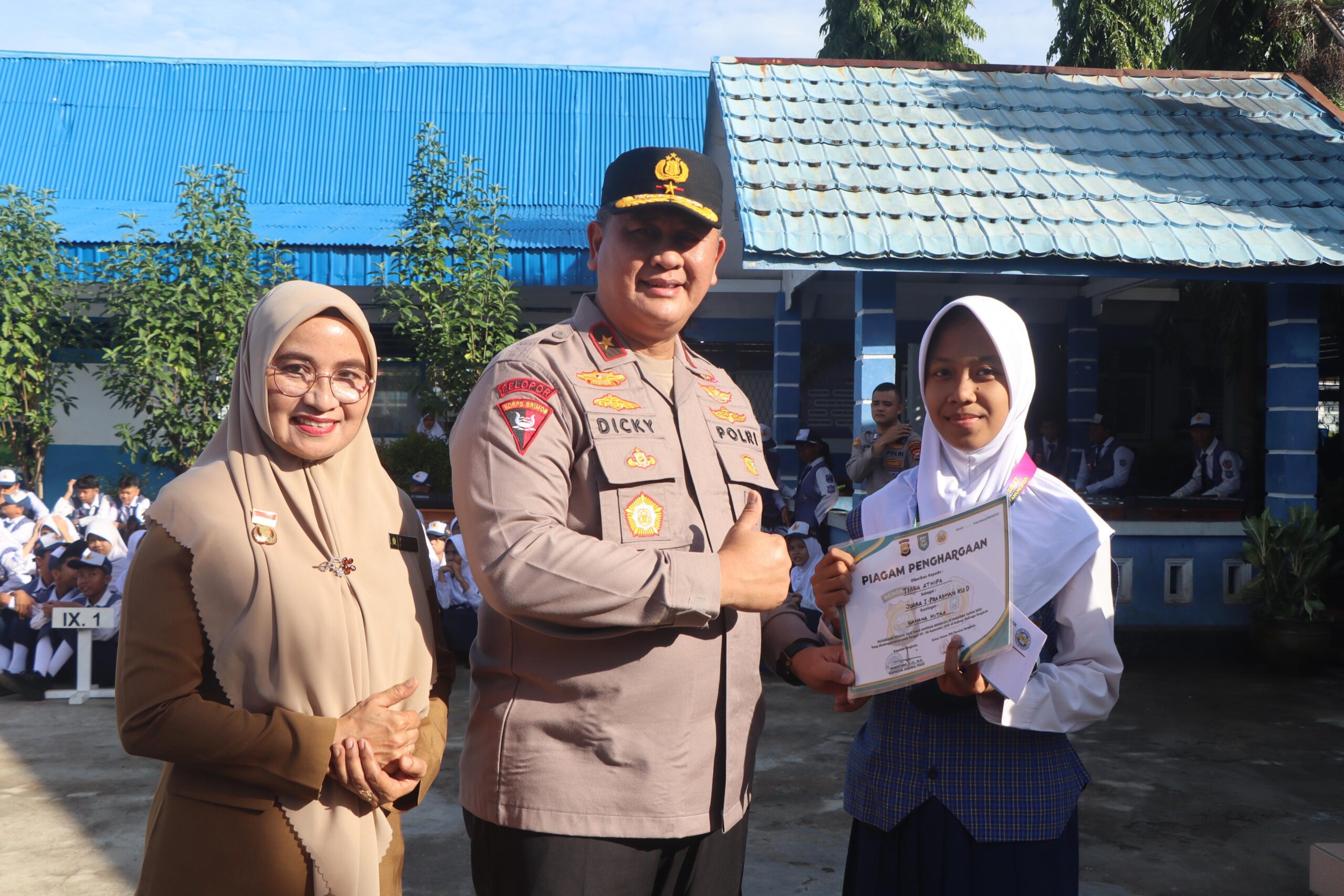 Wakapolda Bengkulu Ingatkan Siswa SMPN 4 untuk Jauhi Narkoba dan Fokus Belajar
