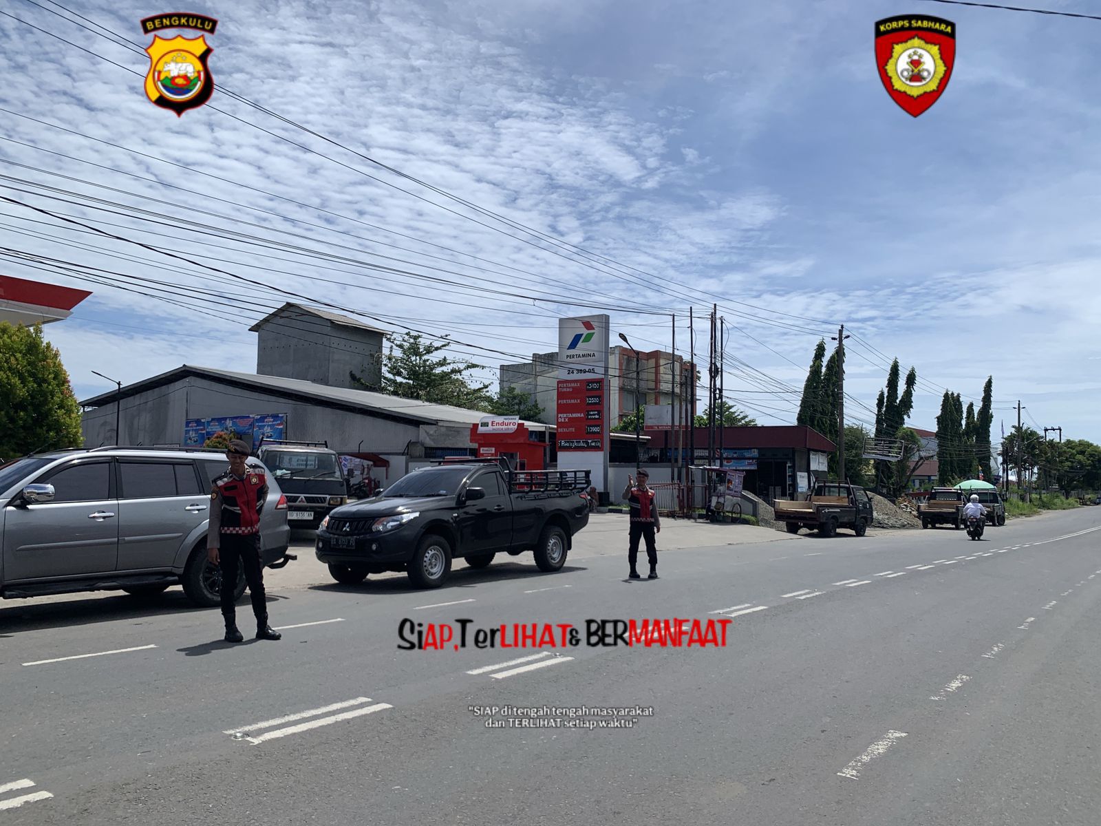 Ditsamapta Polda Bengkulu Gelar Patroli Dialogis dan Atur Lalu Lintas di SPBU Ditsamapta Polda Bengkulu Gelar Patroli Dialogis dan Atur Lalu Lintas di SPBU