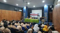 Anggota DPRD Babel, Taufik Mardin, menyerap aspirasi pelajar SMKN 1 Tanjungpandan terkait sarana prasarana dan beasiswa.