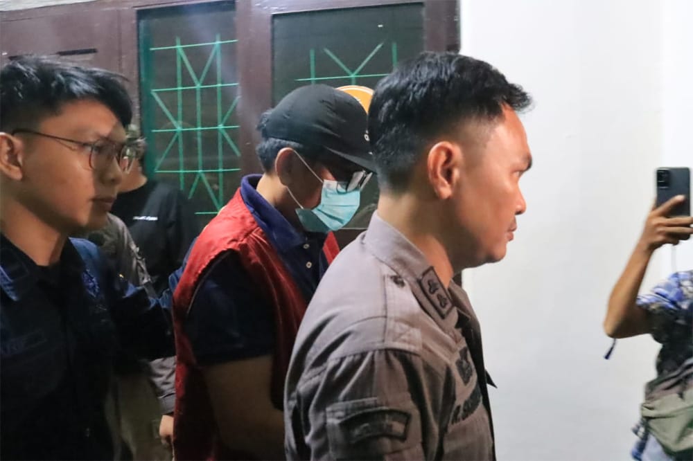 Kejari Bengkulu menetapkan tiga tersangka kasus korupsi proyek Labkesda senilai Rp2,7 miliar.