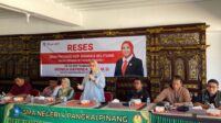 Anggota DPRD Babel Monica Haprinda melaksanakan reses di SMA Negeri 4 Pangkalpinang.