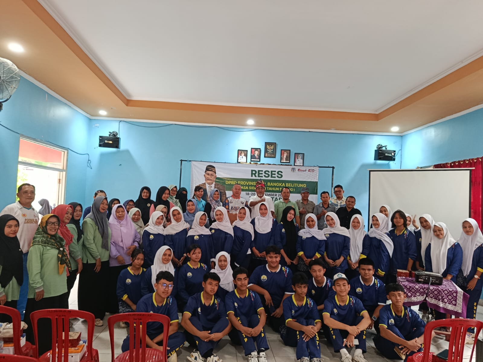 Anggota DPRD Babel H. Muctar reses di SMKN 3 Tanjungpandan.