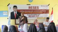 Wakil Ketua DPRD Babel, Beliadi, memotivasi siswa SMKS Handayani Manggar