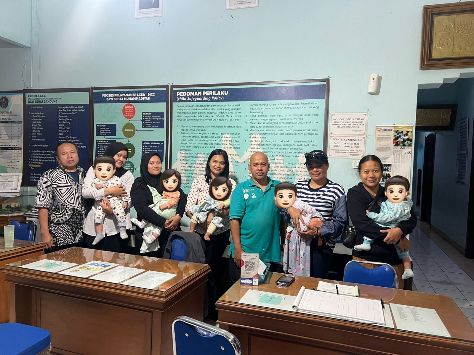 Polri bekerja sama dengan Kepolisian Singapura membongkar sindikat perdagangan bayi lintas negara. Jaringan ini melibatkan 22 tersangka dan memindahkan 15 bayi ke Singapura dengan modus adopsi.