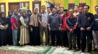 Wakil Ketua DPRD Purwakarta, Entis Sutisna, menyerap aspirasi warga Bungursari terkait infrastruktur dan kebutuhan sosial.