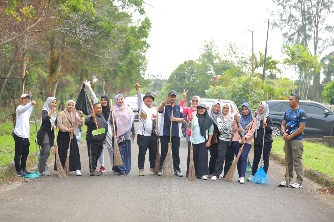 Pemprov Babel menggelar aksi bersih-bersih di enam lokasi untuk memperingati World Cleanup Day (WCD) 2025.