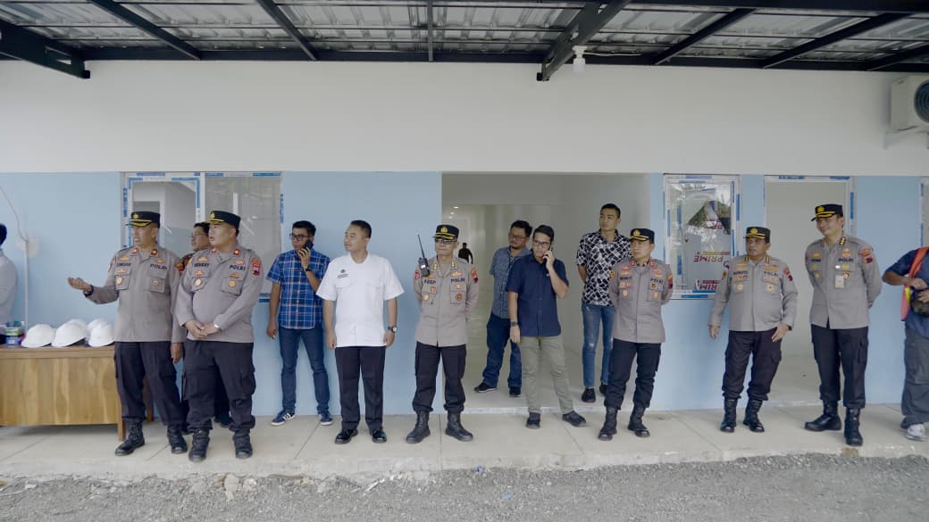 Wakapolri Komjen Pol Dedi Prasetyo meninjau pembangunan SPPG Polri Gedawang Semarang