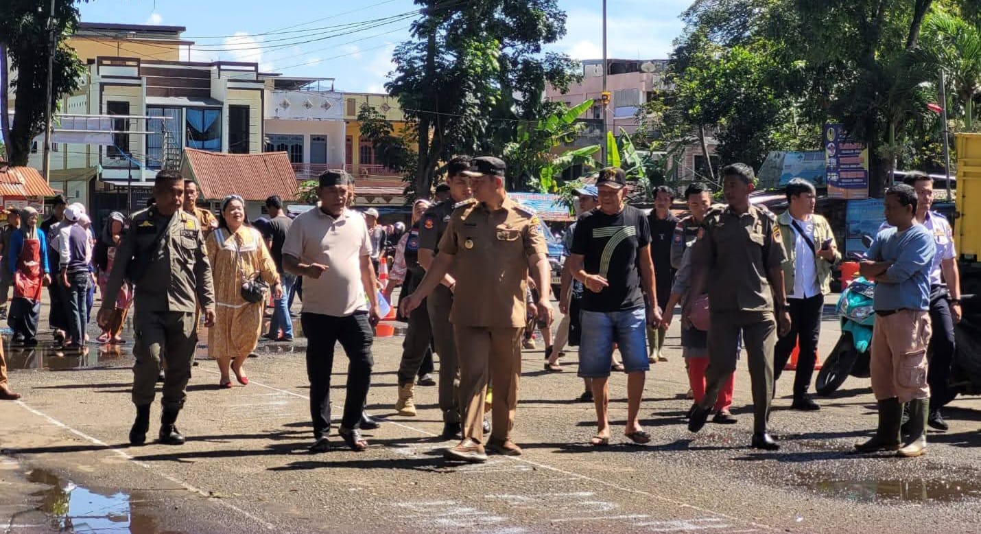 Ludi Oliansyah, turun langsung ke Pasar Nendagung