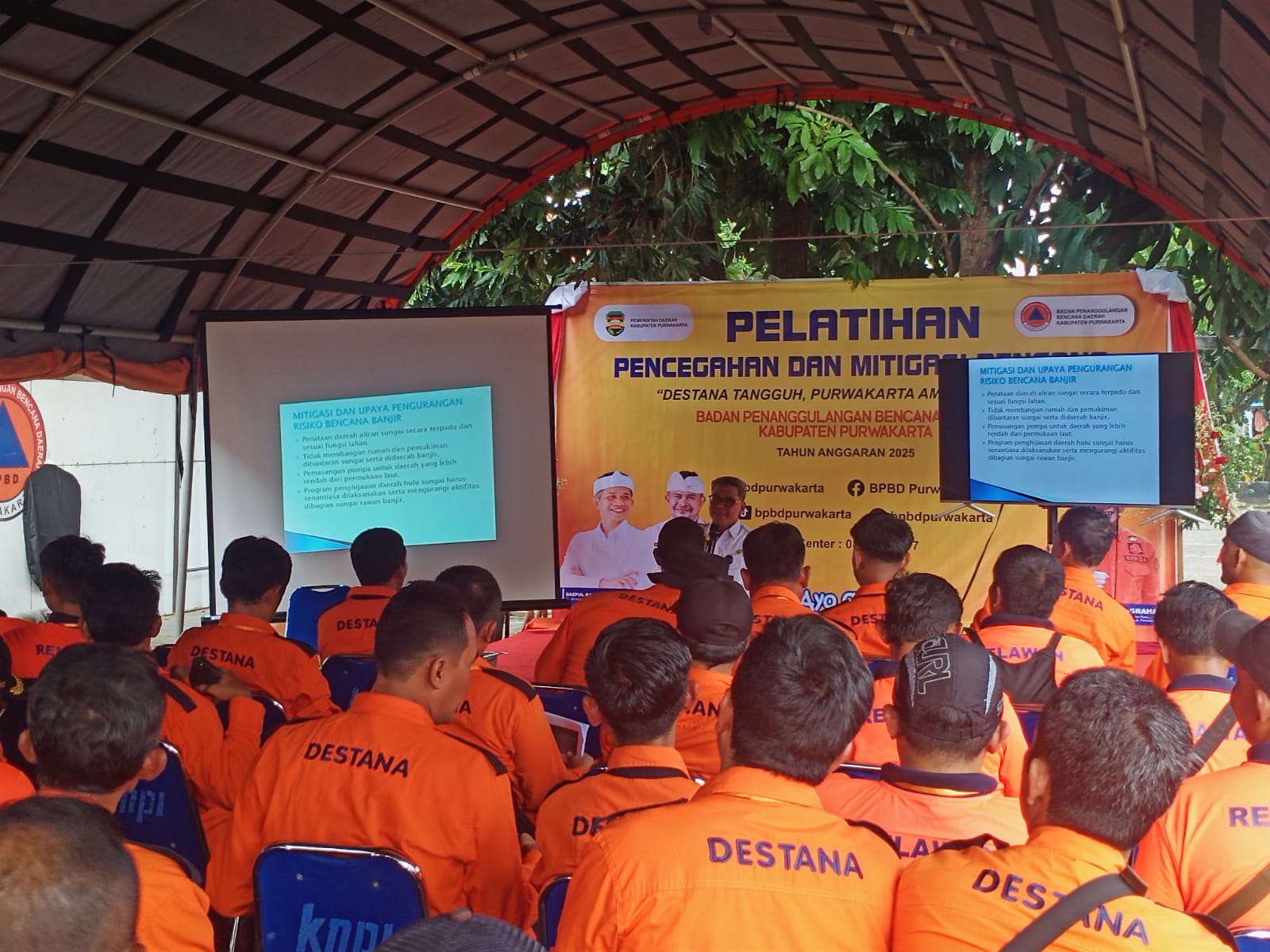 BPBD Purwakarta latih 107 Desa Tangguh Bencana untuk tingkatkan kesiapsiagaan menghadapi banjir, longsor, gempa, dan cuaca ekstrem.