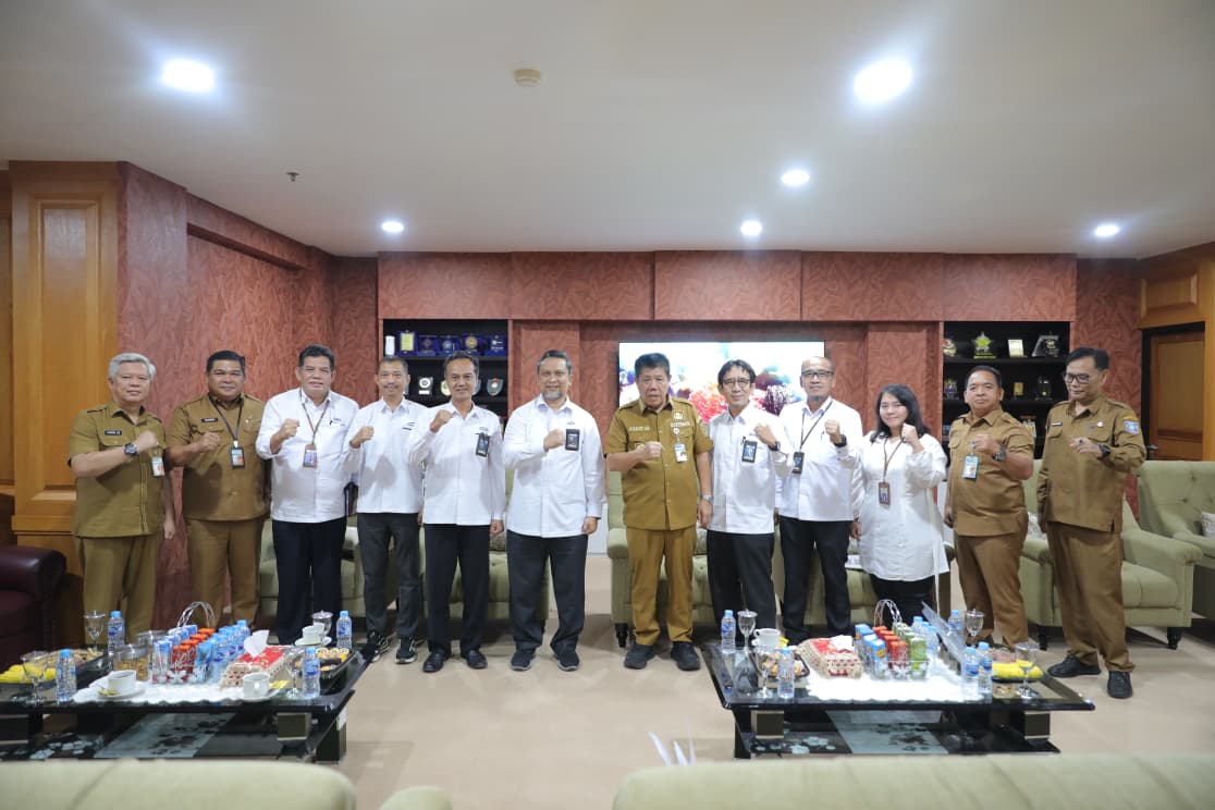 Hidayat Arsani, menerima audiensi Perwakilan Badan Pengawasan Keuangan dan Pembangunan (BPKP) Provinsi Babel di ruang kerjanya, Senin (29/09/2025). Hidayat Arsani, menerima audiensi Perwakilan Badan Pengawasan Keuangan dan Pembangunan (BPKP) Provinsi Babel di ruang kerjanya, Senin (29/09/2025).