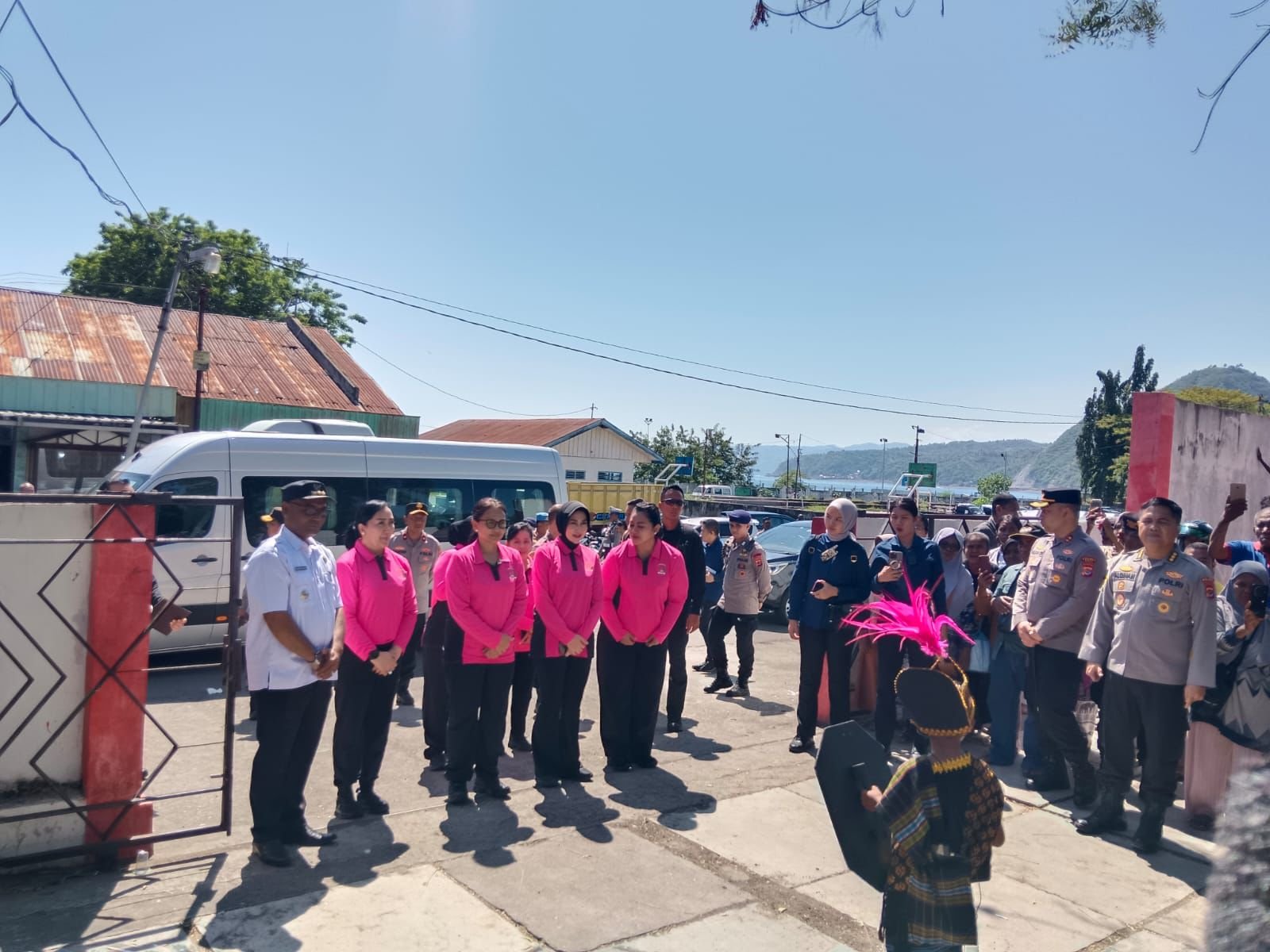Ketua Umum Bhayangkari, Ny. Julianti Sigit Prabowo, kunjungan ke Kabupaten Ende, Nusa Tenggara Timur, Rabu (1/10/2025) Ketua Umum Bhayangkari, Ny. Julianti Sigit Prabowo, kunjungan ke Kabupaten Ende, Nusa Tenggara Timur, Rabu (1/10/2025)