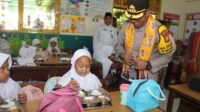 Kapolres Jaksel memastikan makanan bergizi gratis bagi anak sekolah aman, higienis, dan sesuai standar nasional.