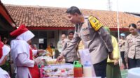 Kapolres Metro Jakarta Timur Kombes Pol Dr. Alfian Nurrizal meninjau program Makan Bergizi Gratis di SDS Kemala Bhayangkari 5 Cipinang,