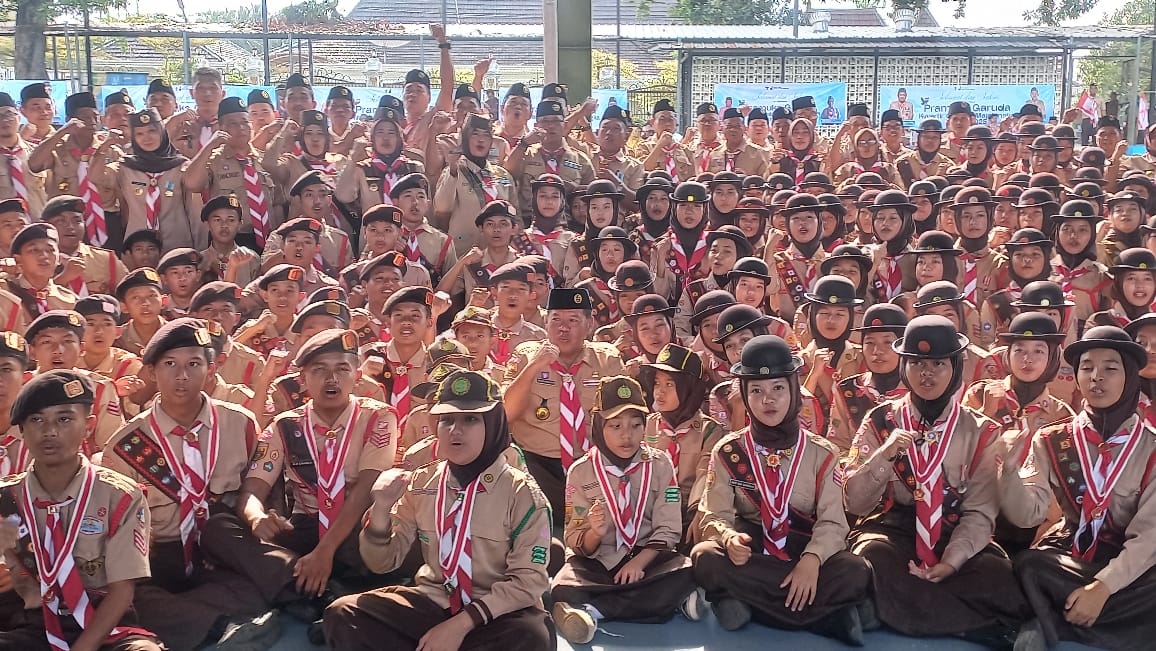 Sebanyak 195 Pramuka Garuda resmi dikukuhkan di Majalengka. Sebanyak 195 Pramuka Garuda resmi dikukuhkan di Majalengka.