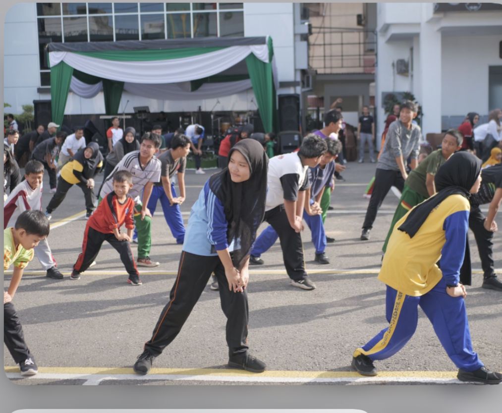 Kejati Bengkulu gelar senam bersama dan berbagi santunan dengan anak yatim Panti Asuhan Bumi Rafflesia.