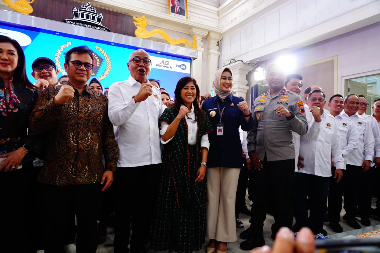Ketua Umum Akhmad Munir menegaskan persatuan sebagai kunci kebangkitan PWI, sementara Menkomdigi Meutya Hafid menyoroti pentingnya menjaga independensi pers.