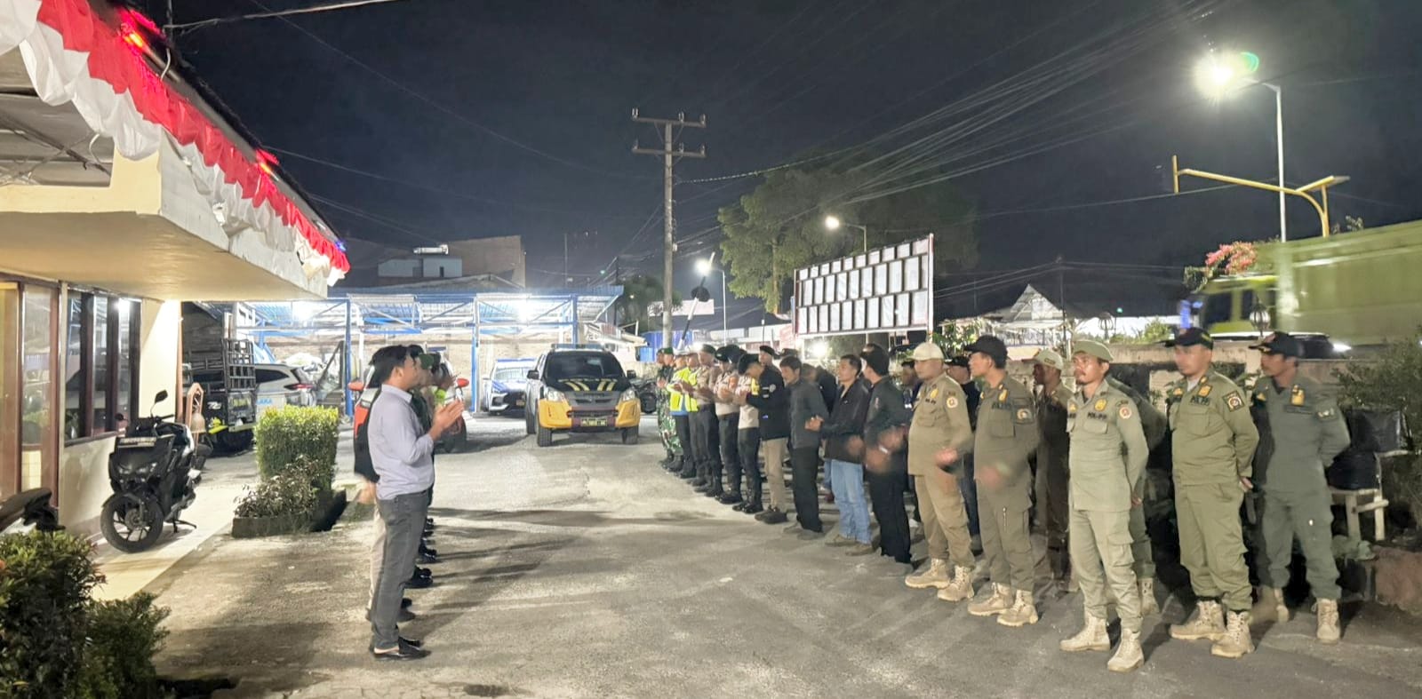 Polres Humbang Hasundutan menggelar patroli skala besar dan razia tempat hiburan malam di Doloksanggul