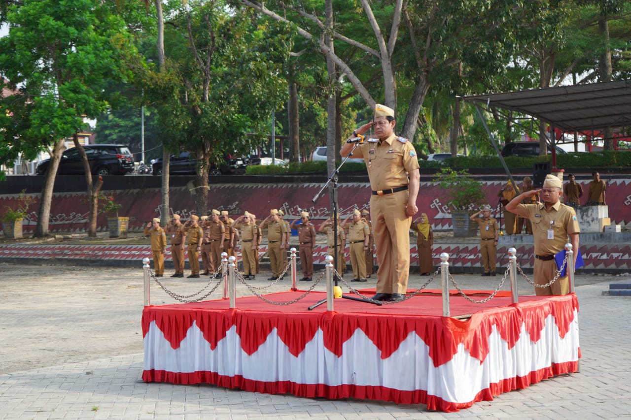 Apel mingguan Pemkab Lampung Selatan di Lapangan Korpri, Kalianda, Senin (6/10/2025).