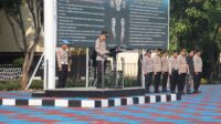 Kabag Log Polres Majalengka AKP Endoy Sahru memimpin Apel Jam Pimpinan. Ia menekankan pentingnya disiplin, tanggung jawab, dan profesionalisme personel
