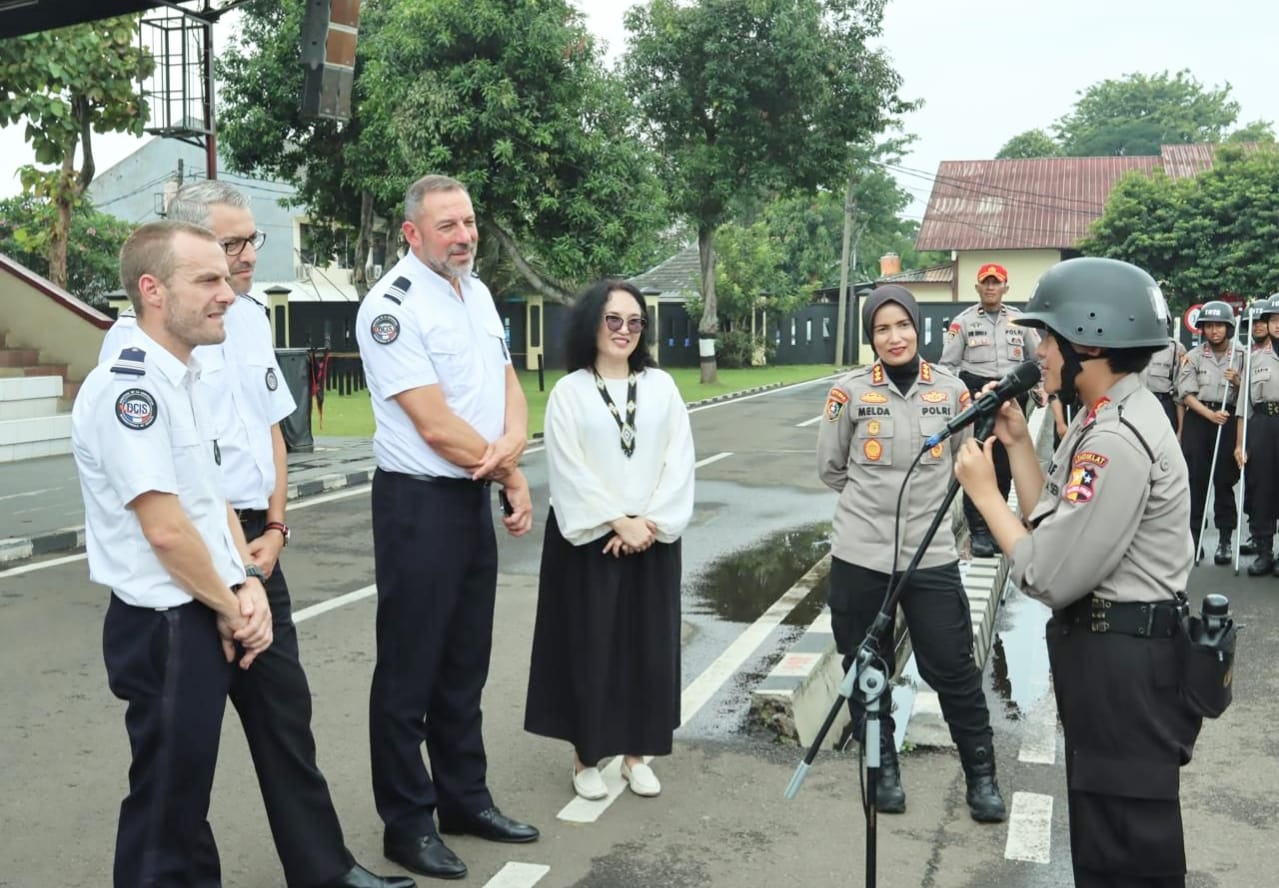 Delegasi Kepolisian Prancis kunjungi Sepolwan Lemdiklat Polri, memberi motivasi kepada 660 calon Bintara Polwan.