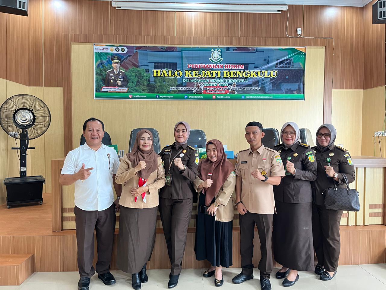 Kejati Bengkulu menggelar penerangan hukum “Halo Kejati Bengkulu” di Dinas Tanaman Pangan dan Perkebunan Provinsi Bengkulu