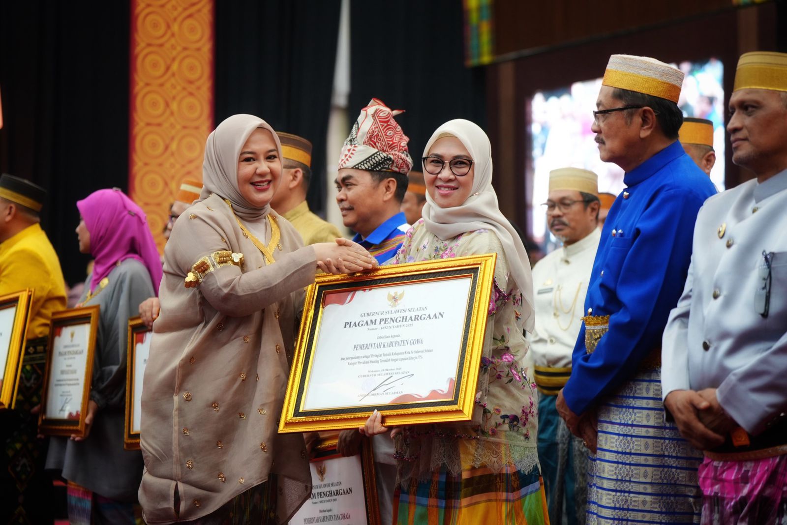 Kabupaten Gowa meraih penghargaan sebagai daerah dengan prevalensi stunting terendah di Sulsel.
