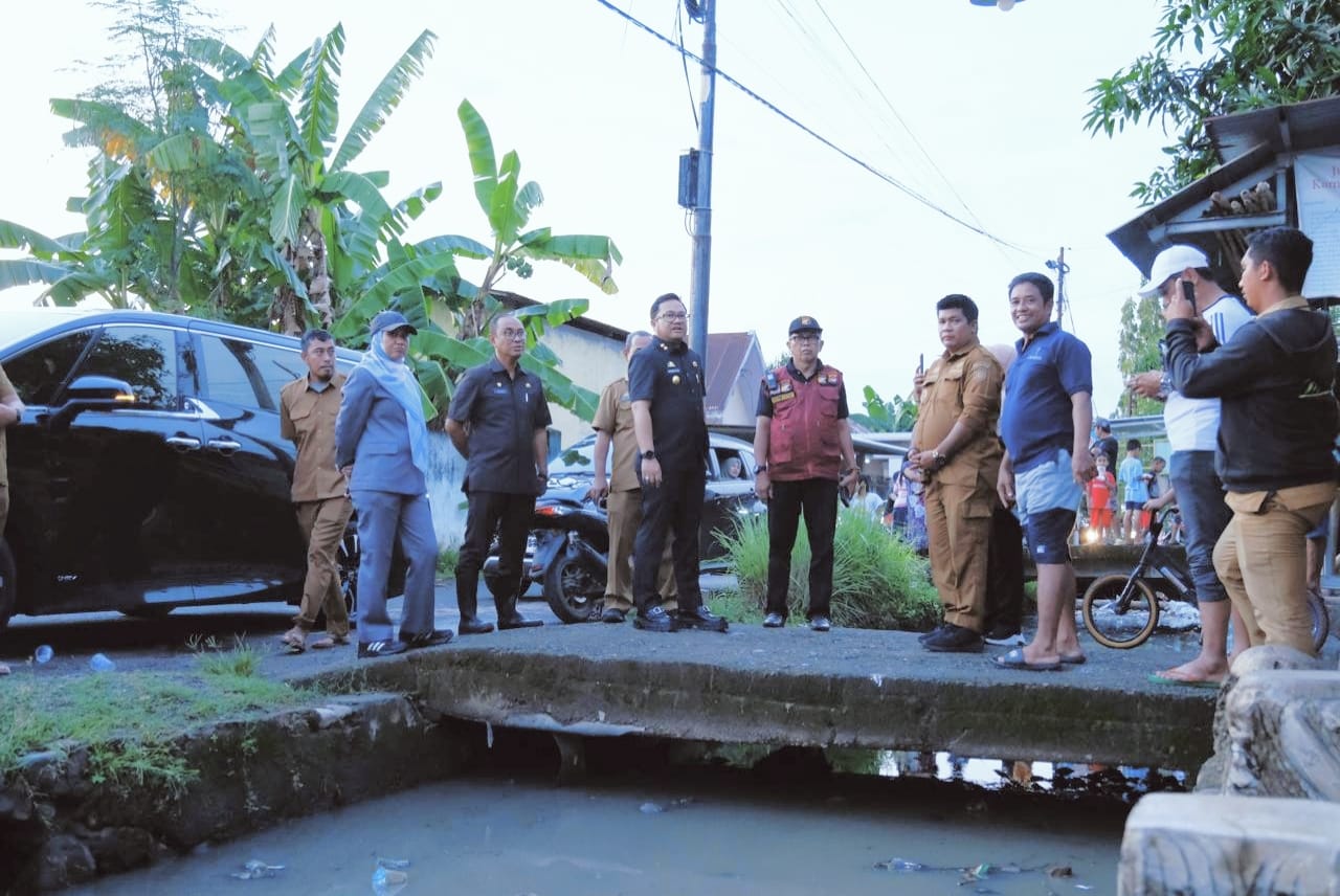 Wakil Bupati Darmawangsyah Muin turun langsung meninjau lokasi