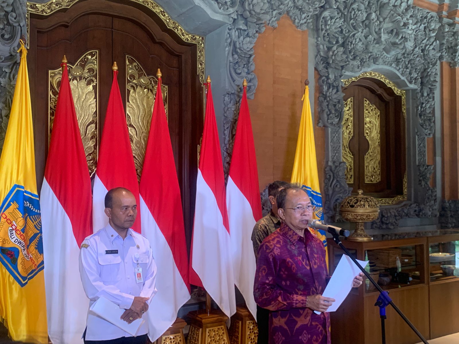 Konferensi Pers Gotong Royong Semesta Berencana di Rumah Jabatan Jayasabha, Rabu (22/10/2025)
