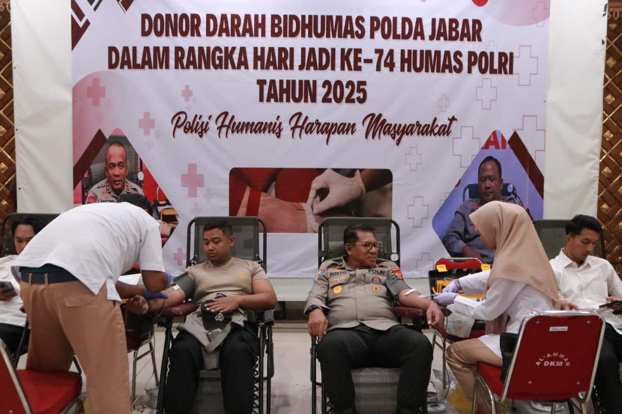 Polda Jabar berhasil mengumpulkan 1.300 kantong darah dalam rangka Hari Jadi ke-74 Humas Polri